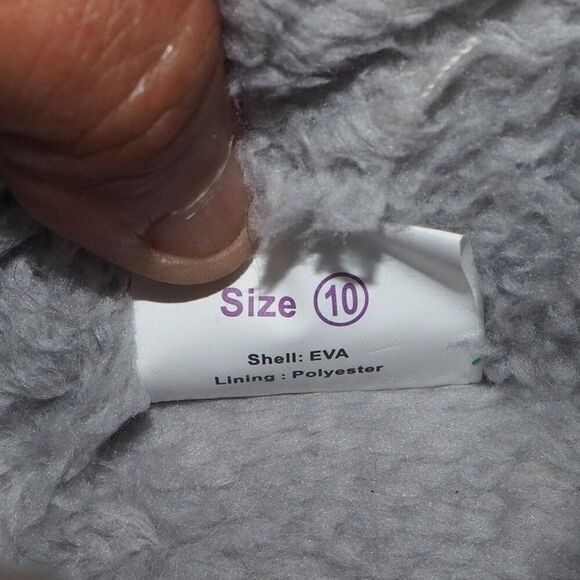 The Animal Rescue Site Greater Good Paw Print Faux Fur Lined Slippers Women's 10 - Picture 12 of 13